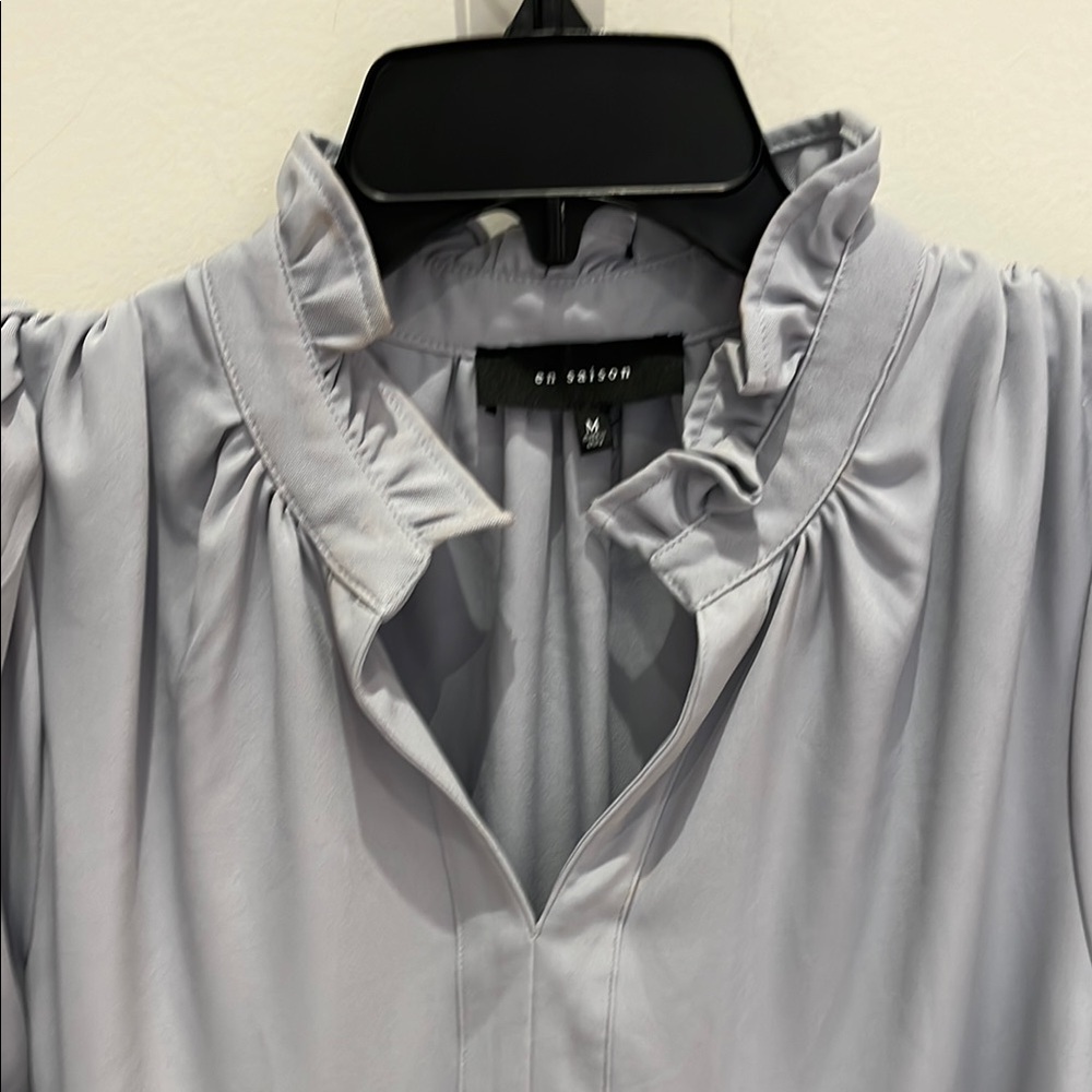 En Saison Elegant Gray Blouse